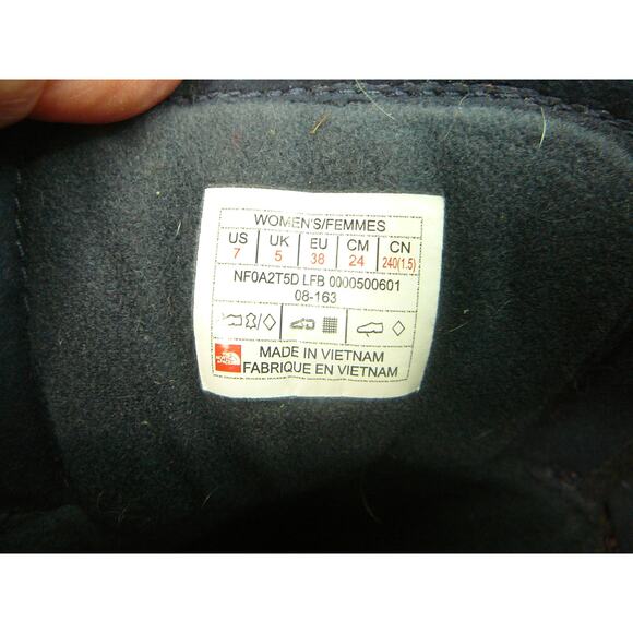 The North Face Burgundy Quilted Thermoball Lace-up Boots SZ 7 - Picture 3 of 9